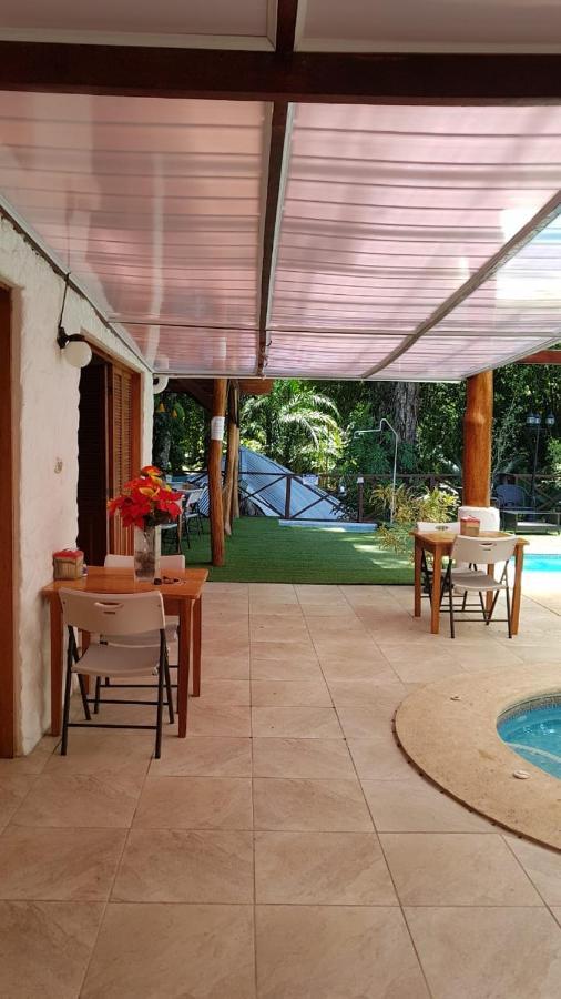 Hotel Bugabutik Puerto Viejo de Talamanca Buitenkant foto