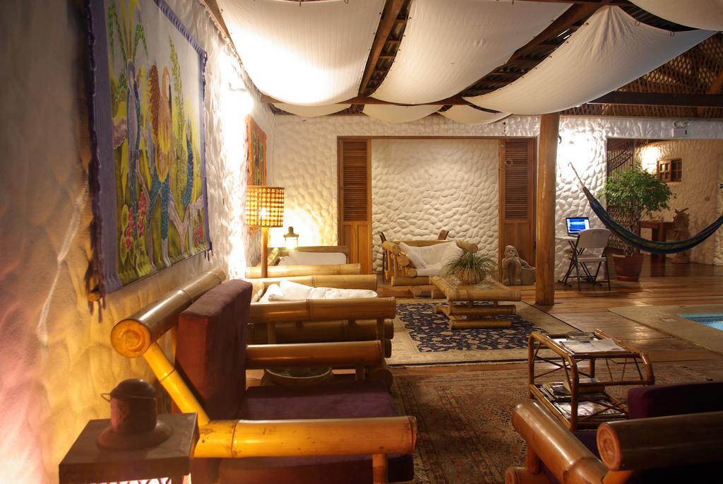Hotel Bugabutik Puerto Viejo de Talamanca Buitenkant foto